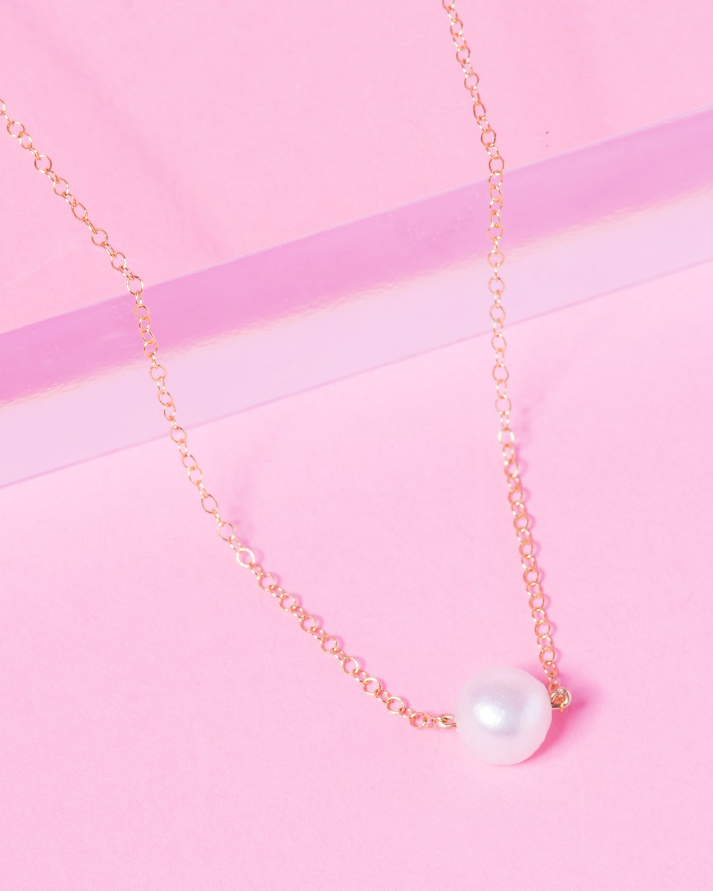 single pearl gemstone necklace