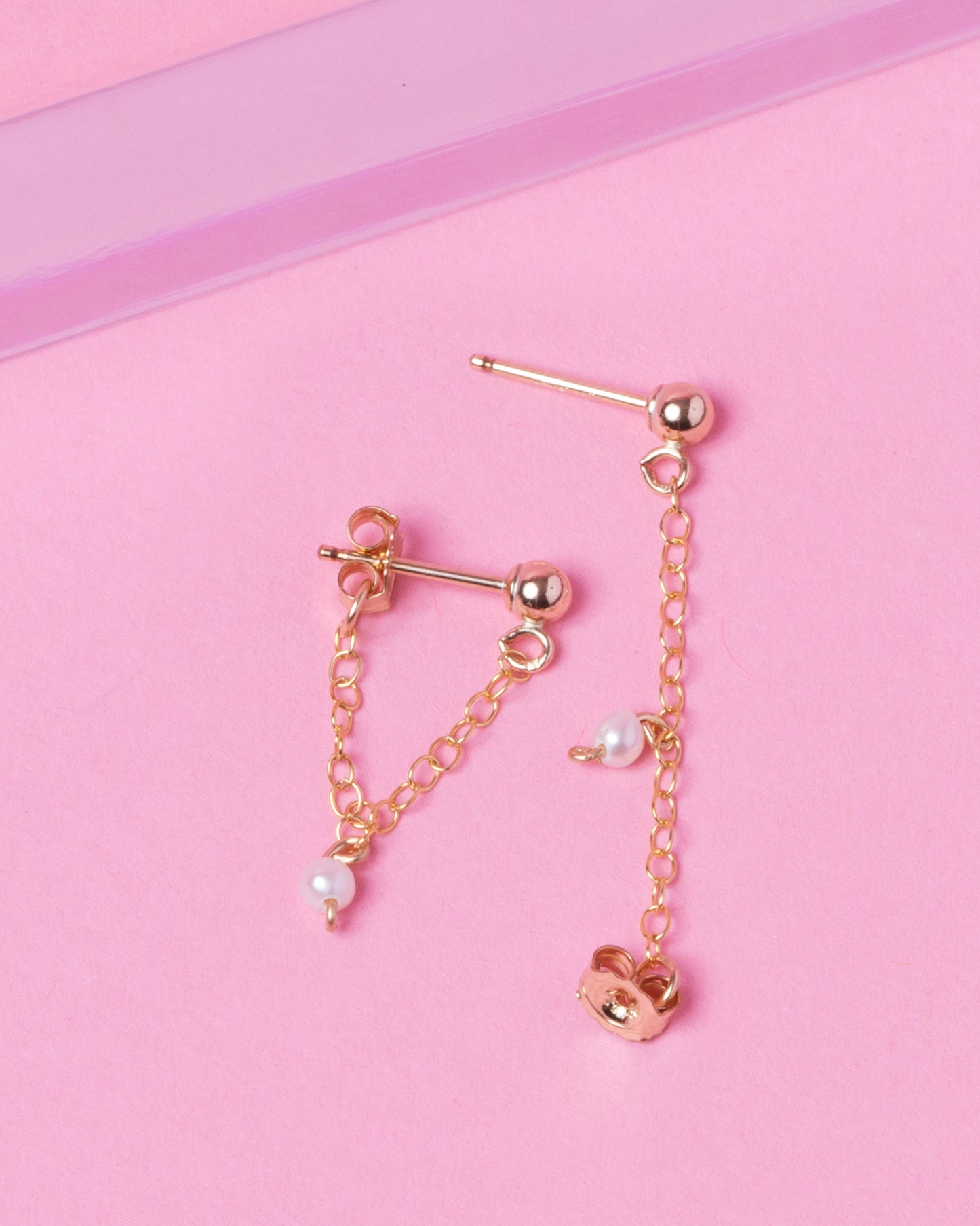 PEARL 14K GOLD FILLED HUGGIE EARRINGS
