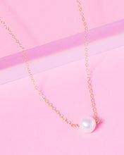 Load image into Gallery viewer, DOT 14K GOLD FILLED PEARL NECKLACE